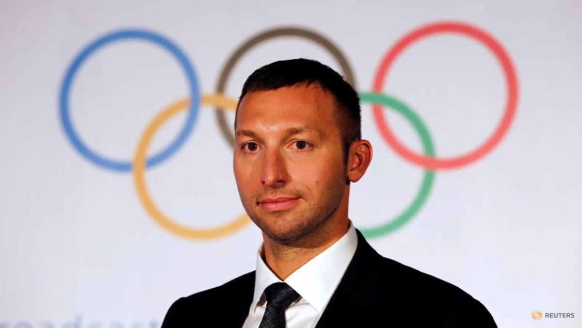 Sailing-Australian swimming great Thorpe to take part in Sydney-Hobart yacht race