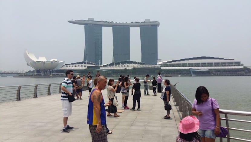Air quality enters unhealthy levels as 3-hour PSI breaches 100
