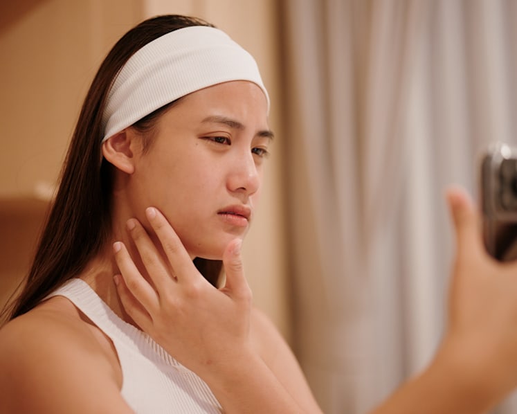 Kulit kering bikin wajah terlihat lebih tua? Ini tips merawatnya