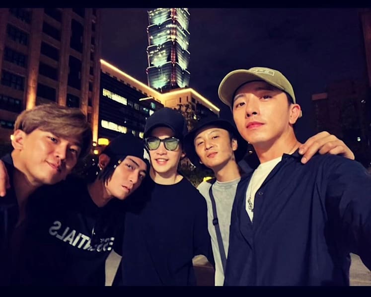 Original members of Taiwanese boy band Energy have signed with Mayday's agency