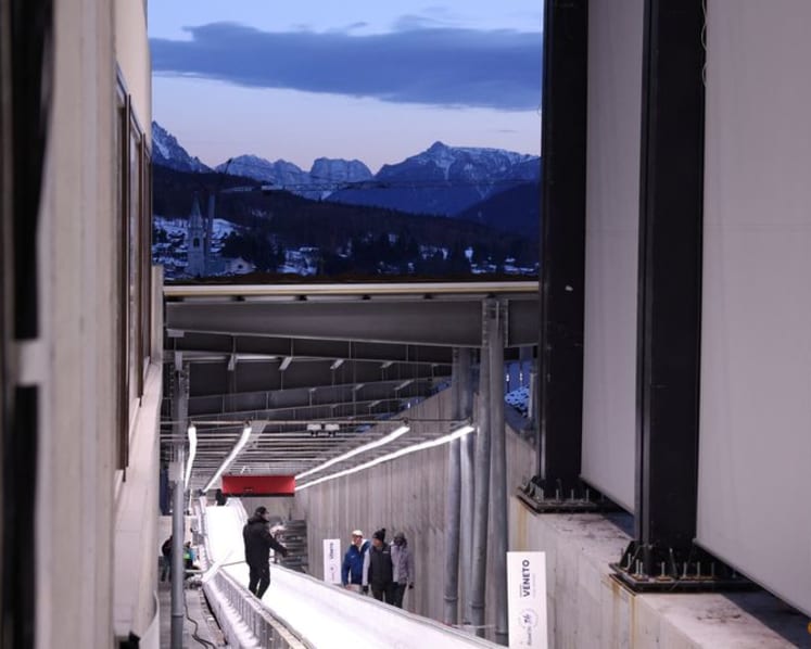 Transport fears force cap on ticket sales for events in Italy's Cortina