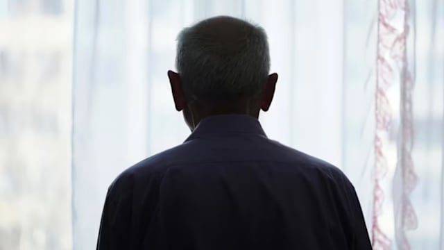 受社交圈缩小和健康等因素影响 本地年长男性自杀风险较高