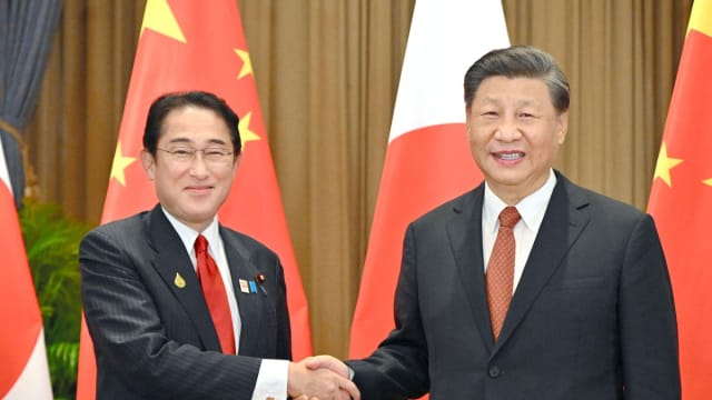 习近平会晤岸田文雄 中日同意重开外交沟通渠道