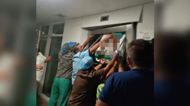 医院电梯突然上升 六岁女童被夹半小时惨亡