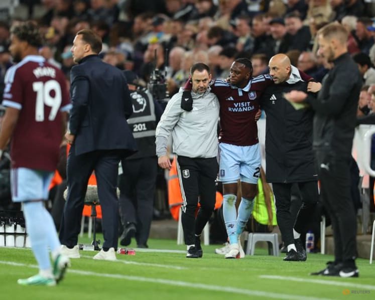 Villa's Wan-Bissaka sidelined for weeks, Manzambi out with minor knock