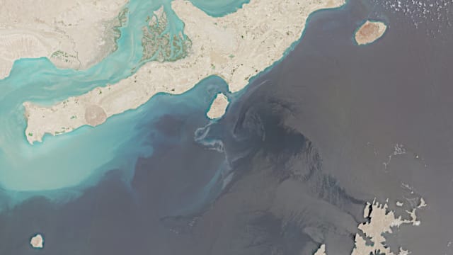 伊朗指美国军事行动污染波斯湾 呼吁追责