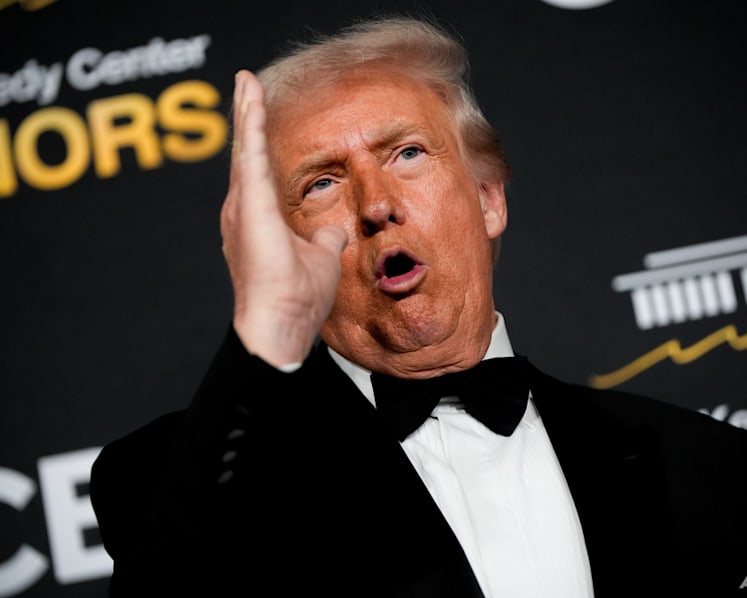 Trump unveils US$12 billion aid package for farmers hit by trade war