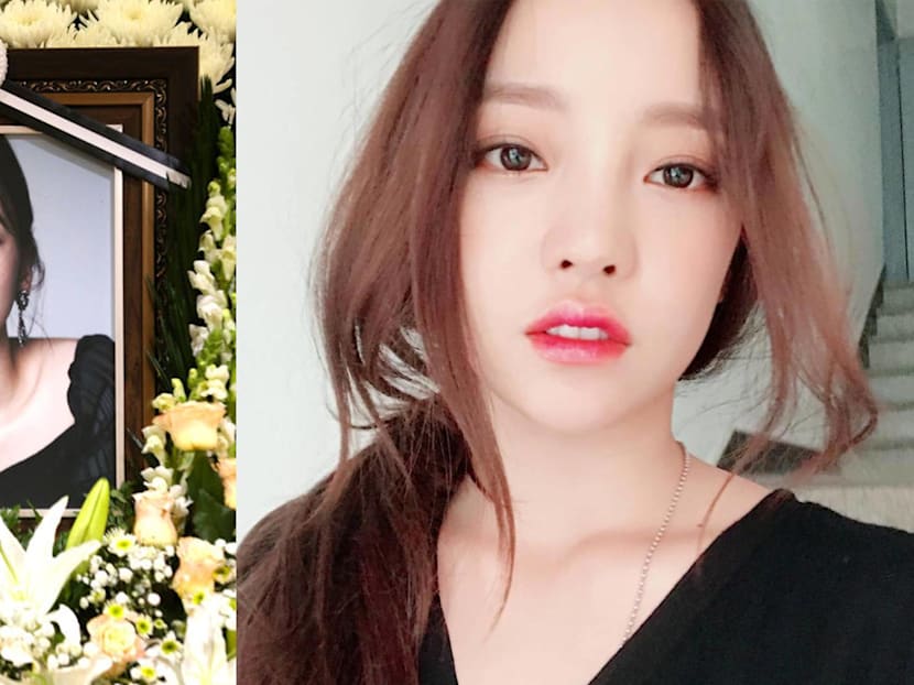 Goo Hara’s Estranged Mother Went To The Late Star's Funeral And Asked For Photos With Celebs