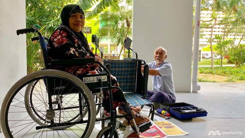 Lending a hand and making new friends, one wheelchair at a time 