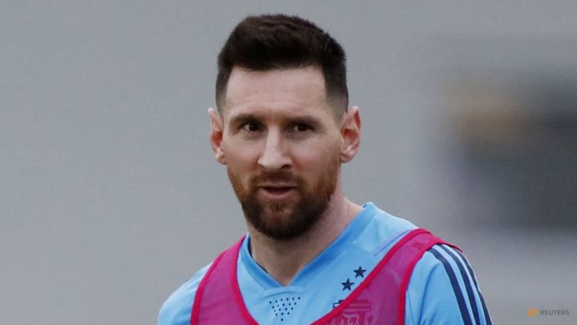 Messi returns to Argentina squad for World Cup qualifiers Messi returns to Argentina squad for World Cup qualifiers
