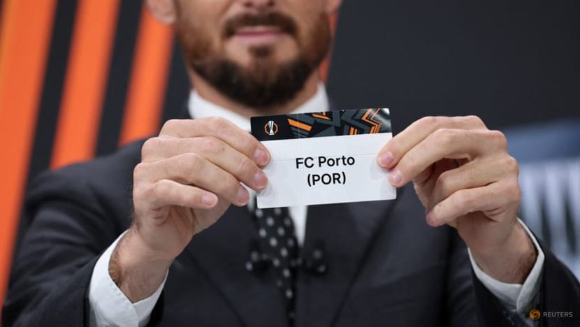 Roma face Porto test in Europa League knockout phase playoff Roma face Porto test in Europa League knockout phase playoff