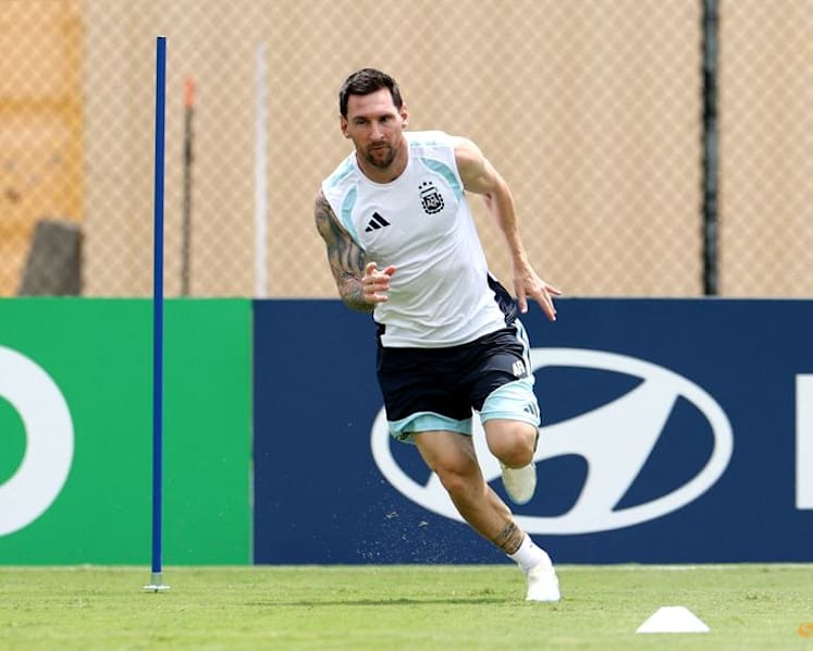 No clear favourites for World Cup, says Argentina's Scaloni ahead of Egypt clash