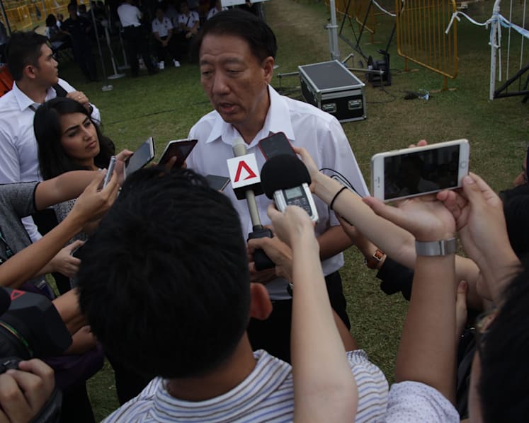 More than 400,000 have paid their respects to Mr Lee Kuan Yew at Parliament House