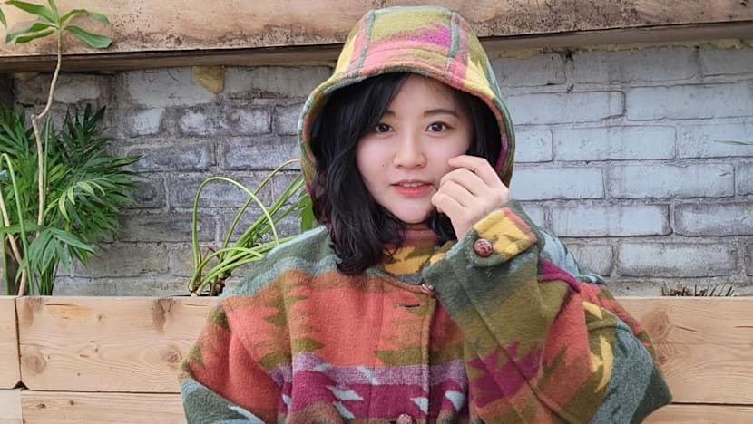 South Korean author Baek Se-hee, who wrote I Want To Die But I Want To Eat Tteokbokki, dies at 35