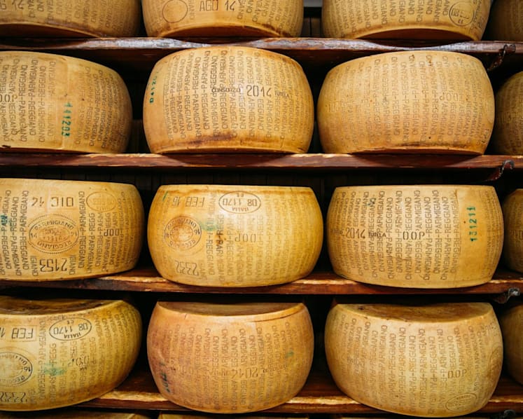 Court of Appeal of Singapore rules that Parmesan and Parmigiano Reggiano are not the same cheese