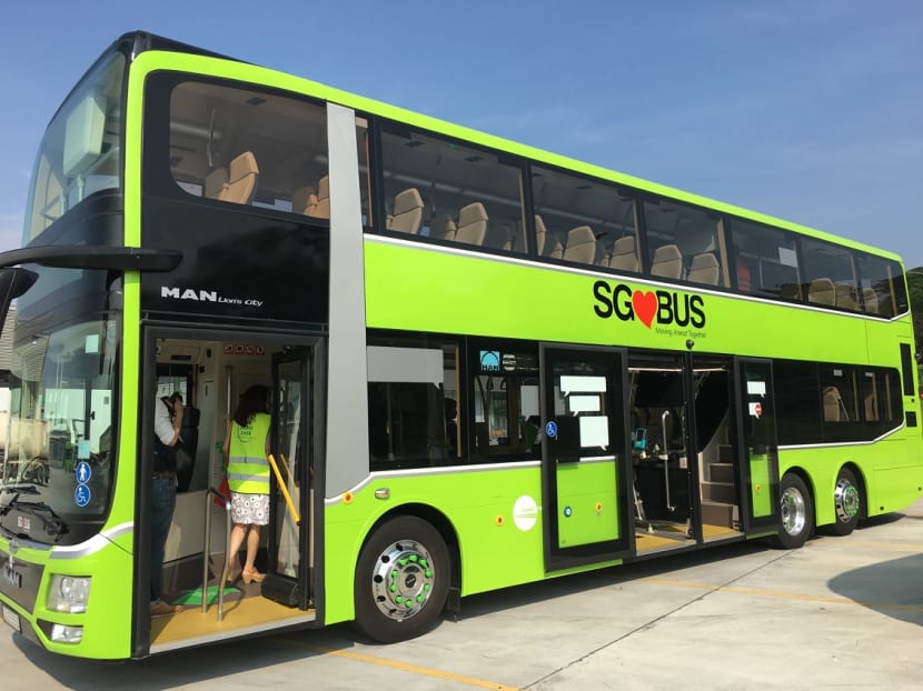 Designed by land systems and specialty vehicles firm ST Kinetics, the buses will also feature user-friendly elements including USB ports, wheelchair spaces and a passenger information display system to provide travel information in real time. Photo: Kenneth Cheng/TODAY