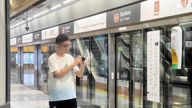 汤东线第四阶段今天通车 数十名公众从碧湾站搭乘首趟列车