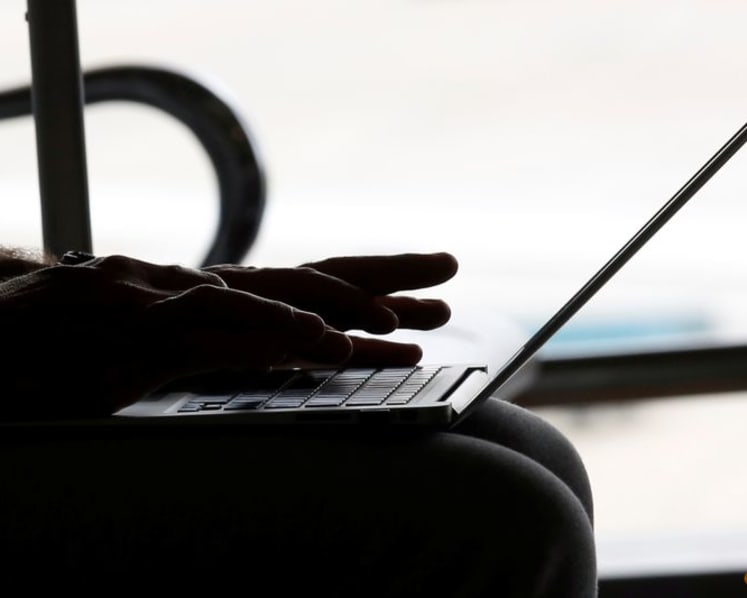 Man got free laptops using PayPal glitch but lodged police report out of guilt, gets detention order