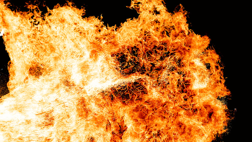 சீனாவில் தொழிற்சாலையில் வெடிப்பு - 8 பேர் மாண்டனர் 