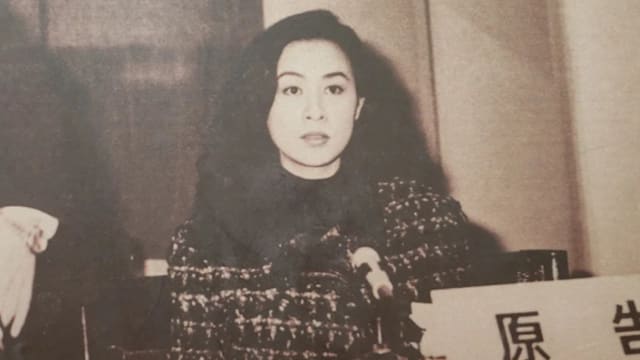 刘嘉玲31年前出庭照曝光　网友大赞：太美了