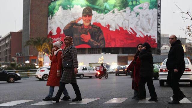 伊朗警察总长：受敌方摆布上街抗议者 将被当作敌人对待