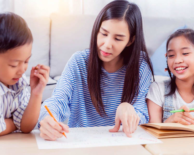 7 ways for stay-at-home mums to be financially secure