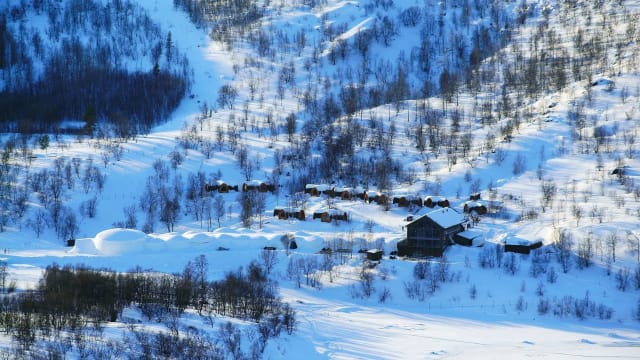 在世界最北的旅店　体验冰雪魔幻力
