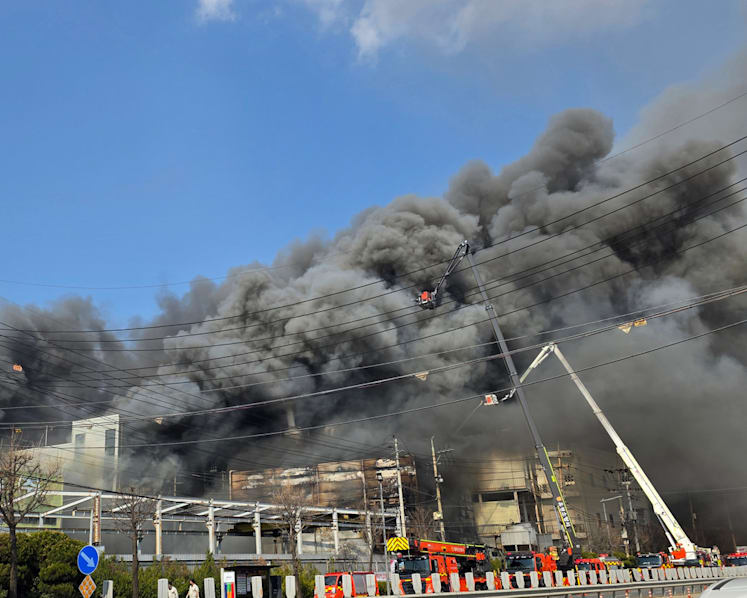 Fire at Korean car parts factory kills 14, injures 60