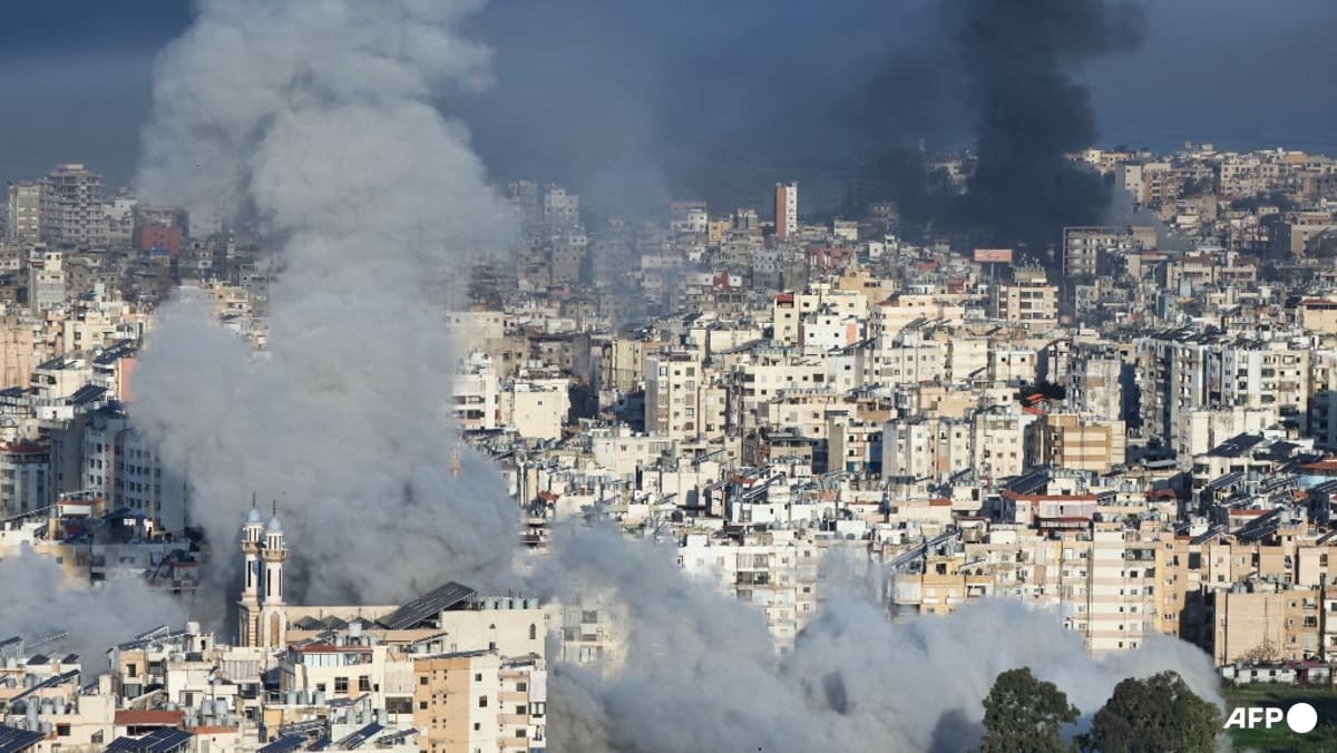 New strikes across Middle East as Iran presses retaliatory attacks