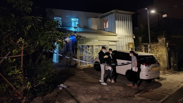 香港男子陈尸家中 疑遭妻子用被褥闷死