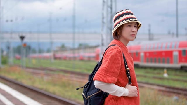 首任主持人展开列车疗愈之旅，曾沛慈多次落泪！