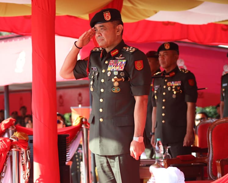 Malaysia army chief put on leave amid probe, says defence minister