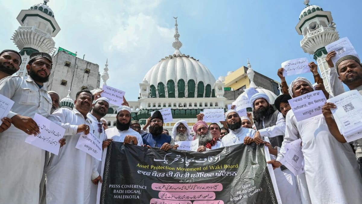 India approves Bill overhauling Muslim land boards