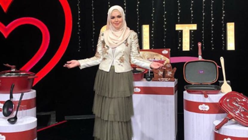 Siti Nurhaliza senyum lebar, cipta rekod penjualan tertinggi Go Shop