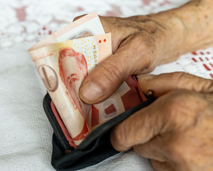 Woman admits being part of trio that cheated retiree of over S$44,000 to lift 'curse'