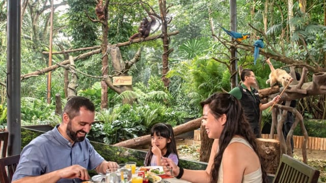 改名“Breakfast in the Wild”　 动物园招牌早餐活动回归