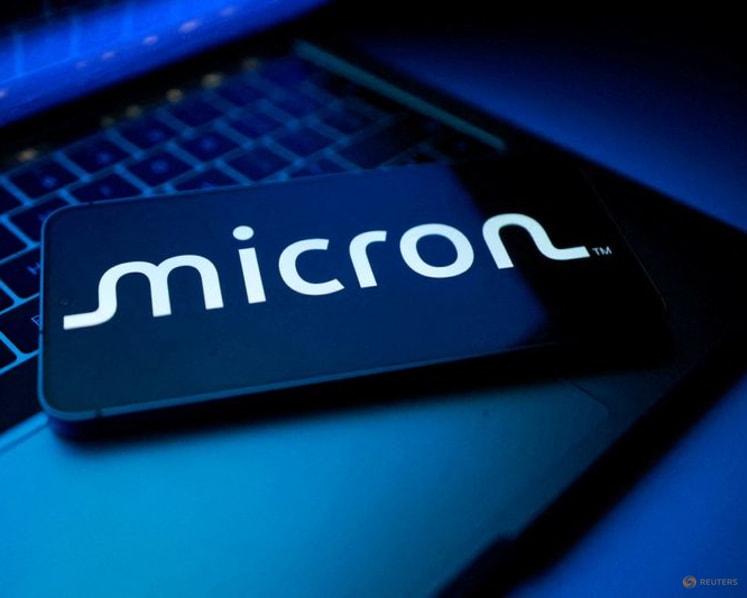 Memory chipmakers rise as global supply shortage whets investor appetite