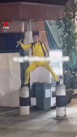 Man gets jail and fine for using nunchucks in Geylang