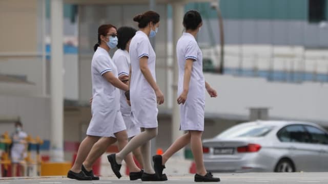 过去五年每年有约1200名外籍医护人员 取得我国永久居留权