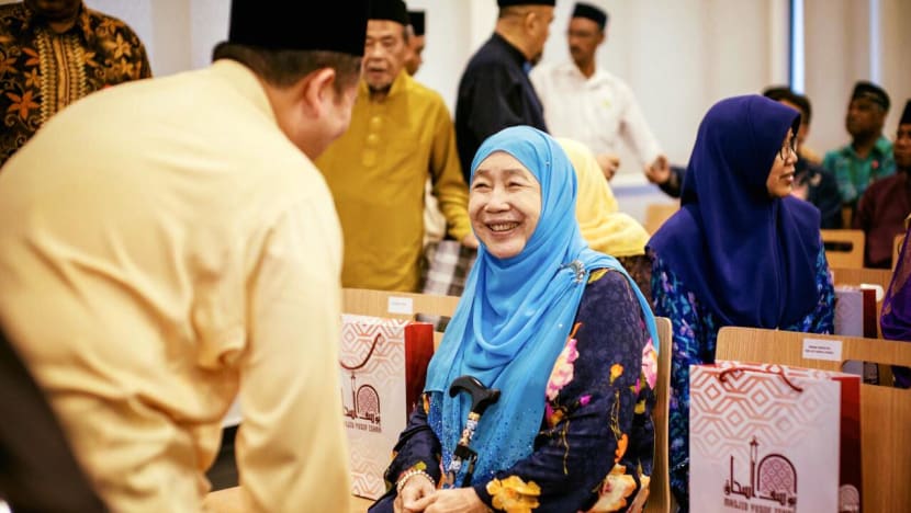 A charity patron who ‘touched the lives of many’: Puan Noor Aishah’s life as the wife of Singapore’s first president A charity patron who ‘touched the lives of many’: Puan Noor Aishah’s life as the wife of Singapore’s first president