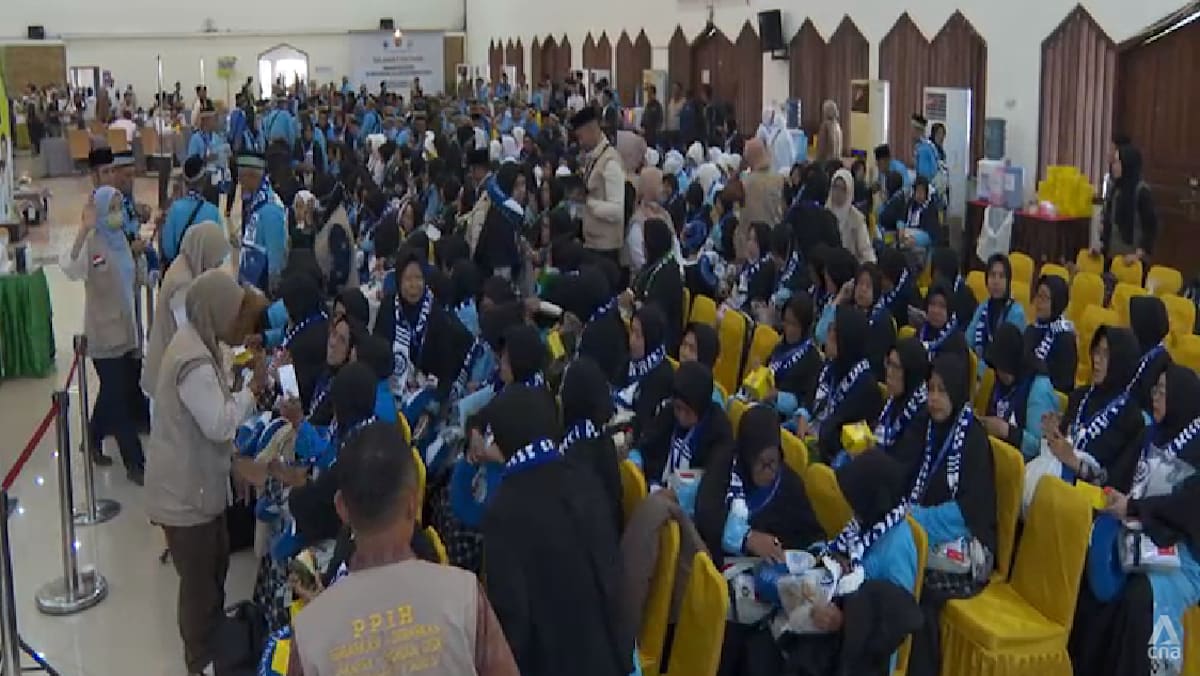 Indonesia sends off first batch of Haj pilgrims with safety measures in place amid Middle East tensions