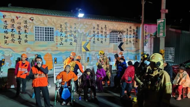 台湾南部6.4级地震 四人受轻伤