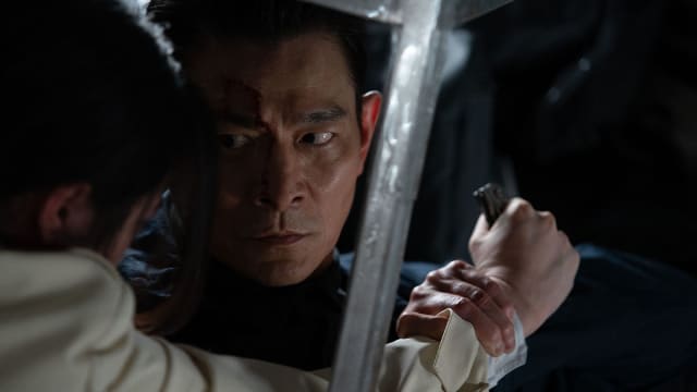 新片挑战演“有缺陷的英雄”　63岁刘德华闲不住、不言休
