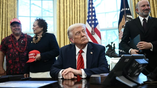 特朗普称中国就关税问题 主动接触美国寻求对话