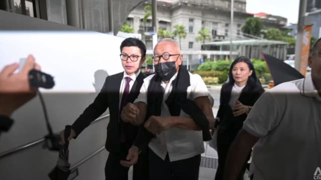 安排易华仁支付商务舱机票费用 王明星承认协助妨碍司法公正罪