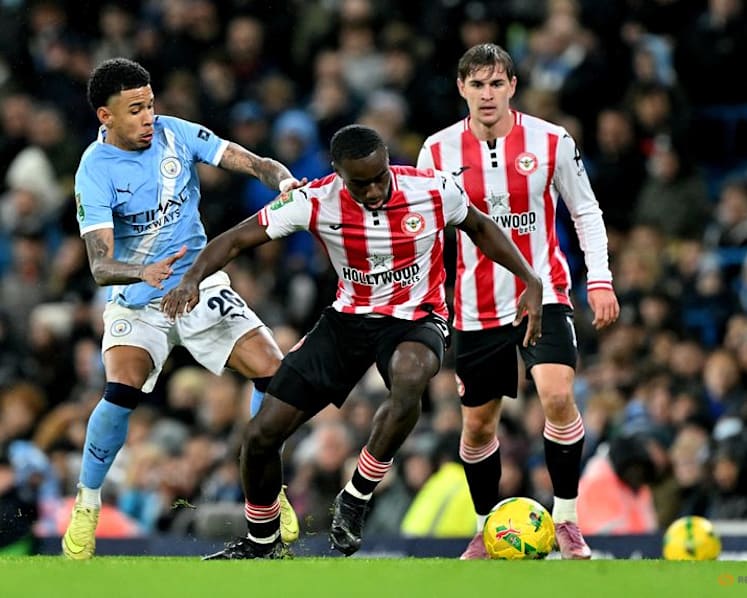 Man City reach League Cup semis, late Newcastle goal downs Fulham