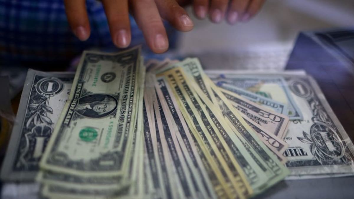 Dollar firms as Trump's shifting messages on tariffs stir uncertainty