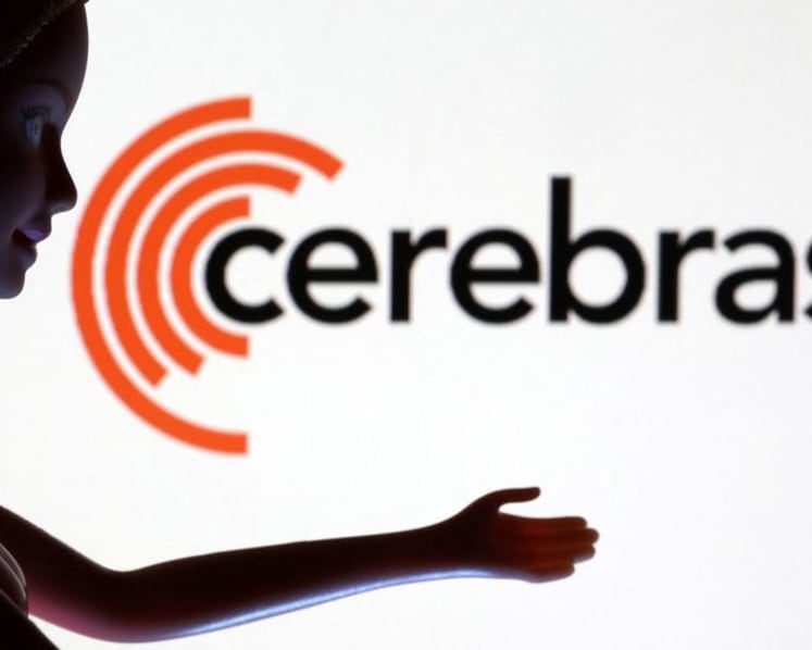 AI chip firm Cerebras files to withdraw highly anticipated US listing