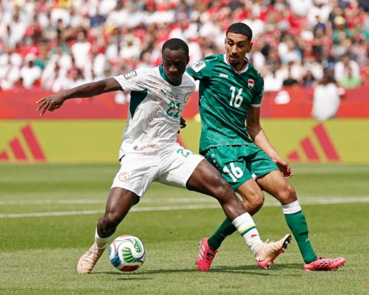Gueye double helps five-star Senegal keep World Cup hopes alive and send Iraq home