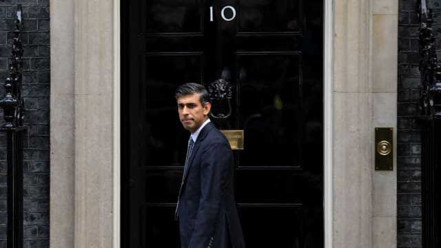 英国国会扩大对苏纳克调查